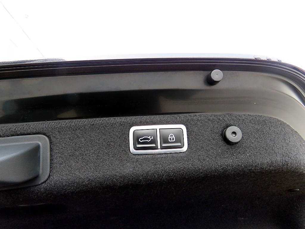 Genesis G70 2022 Negro - Importación desde Corea - HF Imports Iquique - Foto 18