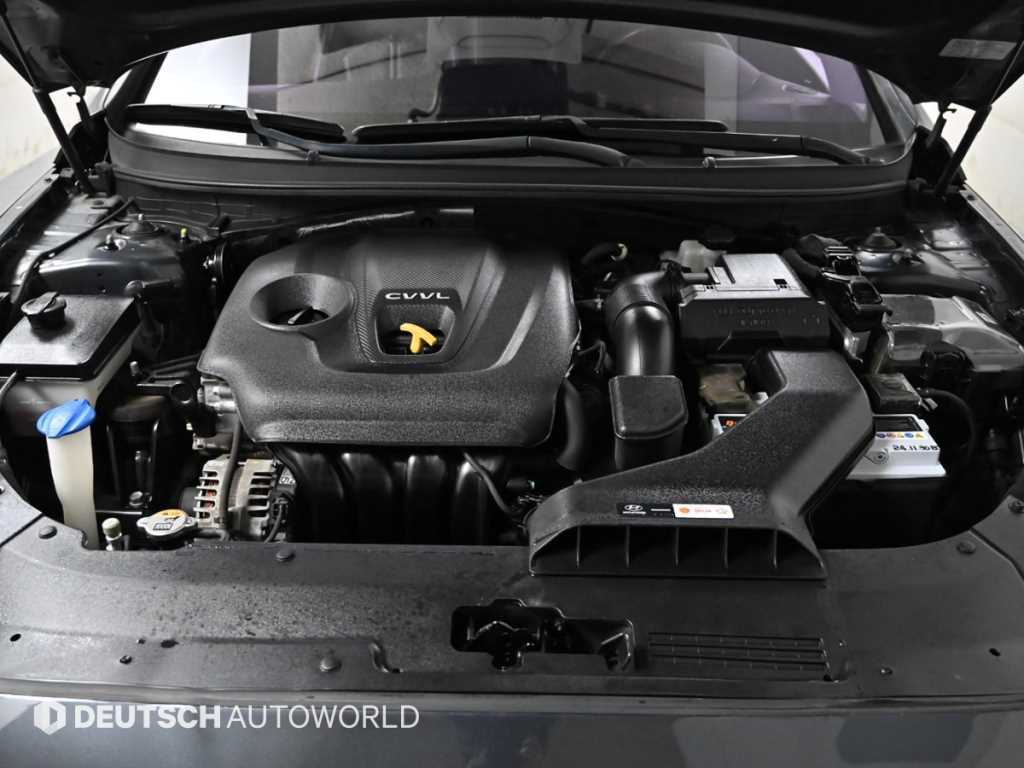 HYUNDAI Sonata - Vista 6