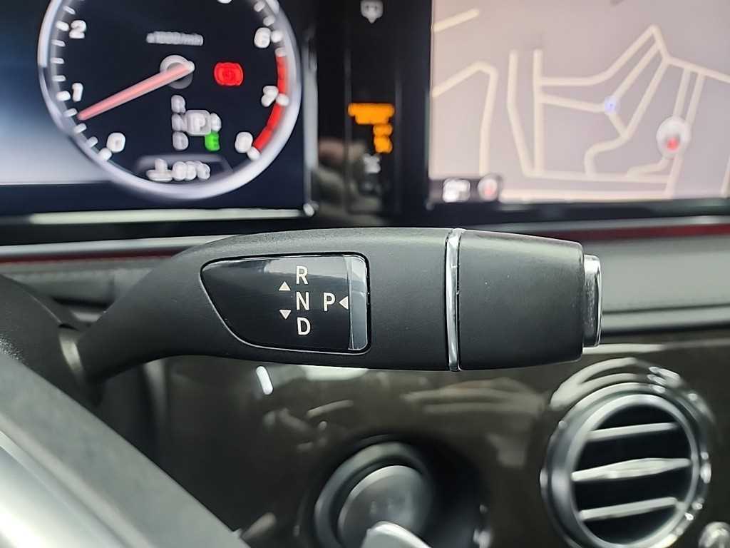 Mercedes Benz S Class - Vista 8