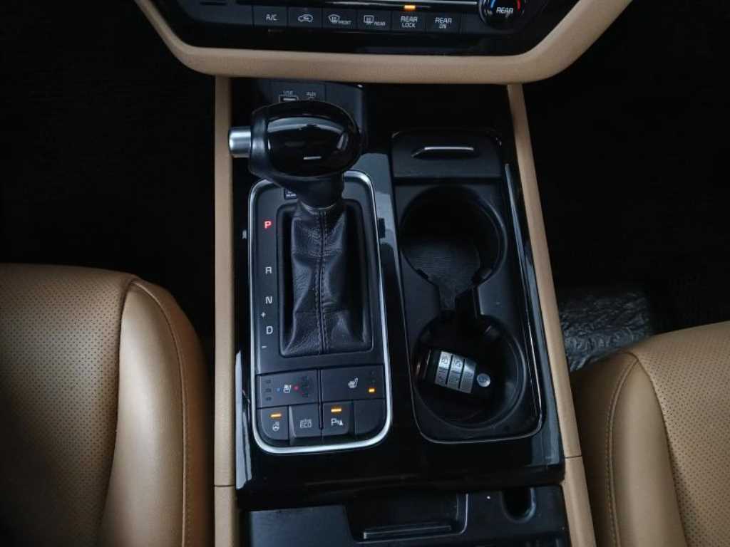 KIA Carnival 2015 Blanco - Importación desde Corea - HF Imports Iquique - Foto 13