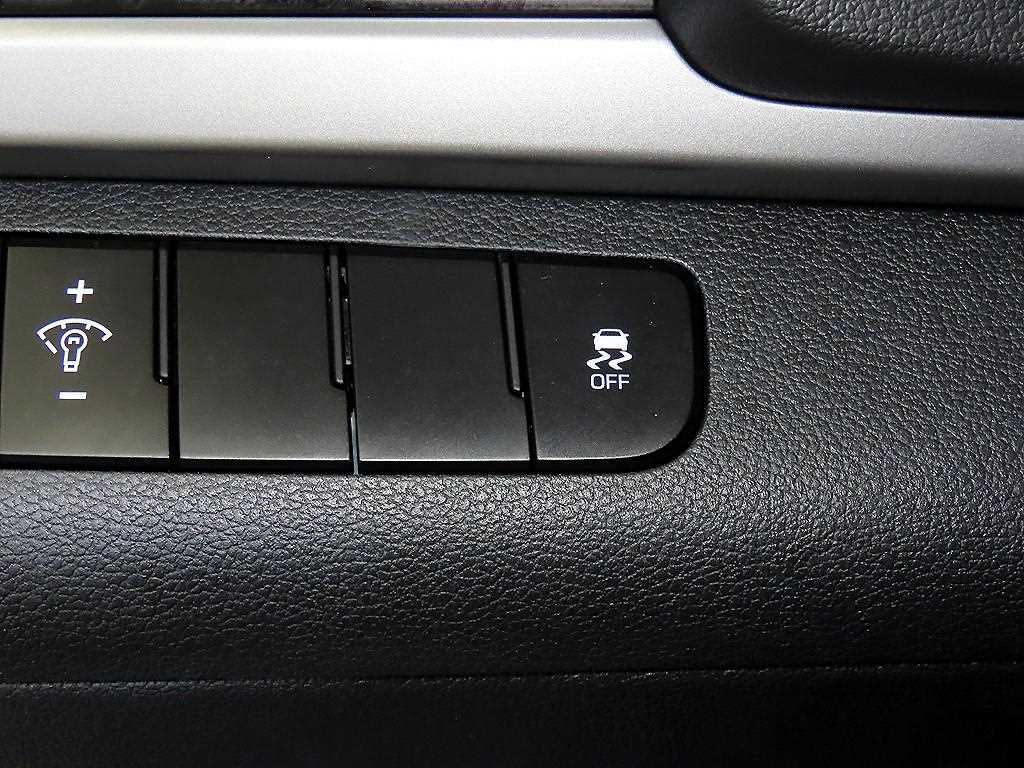 HYUNDAI Avante 2017 Blanco - Importación desde Corea - HF Imports Iquique - Foto 14