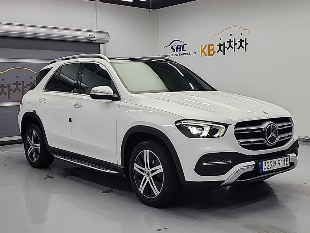 Mercedes Benz GLE Class - Vista 4