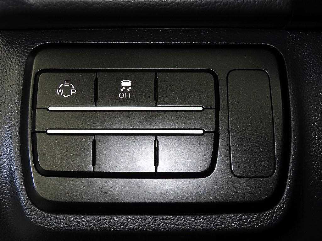 Ssangyong Tivoli 2018 Blanco - Importación desde Corea - HF Imports Iquique - Foto 14