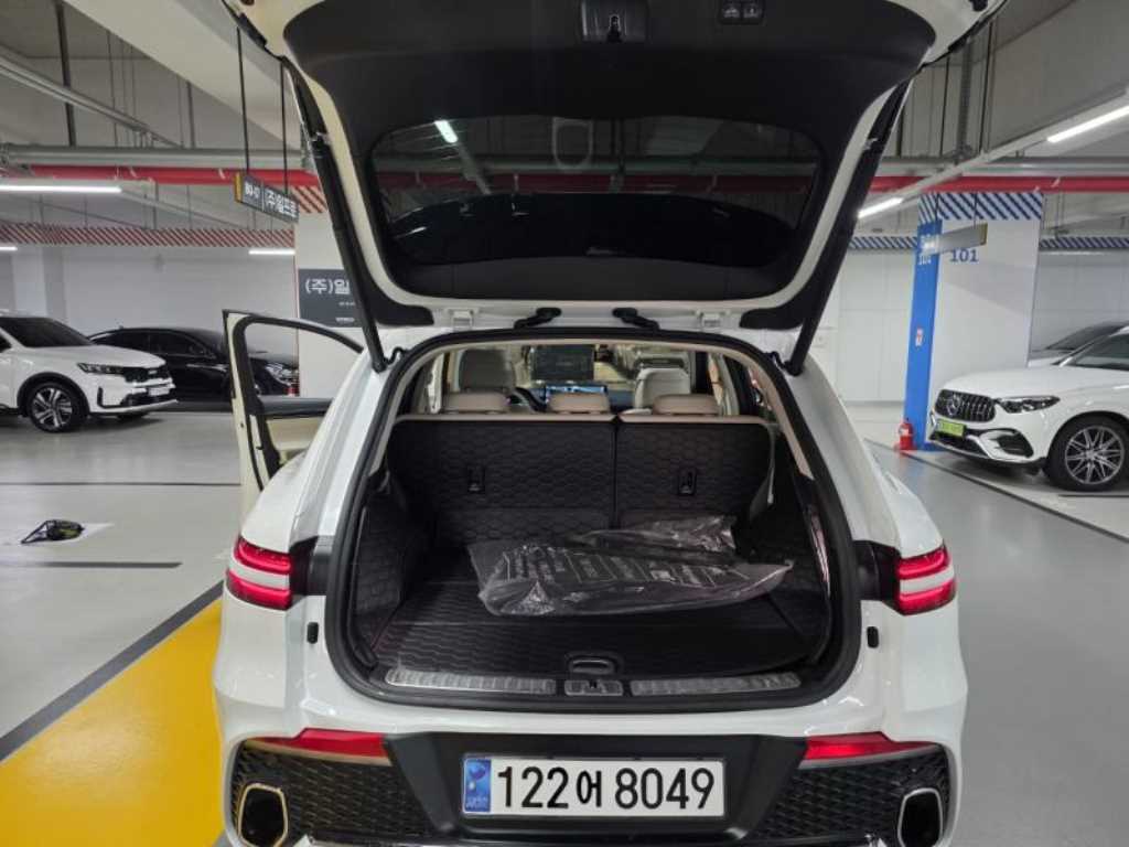 Genesis GV70 2024 Blanco - Importación desde Corea - HF Imports Iquique - Foto 13