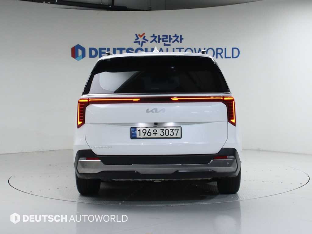 KIA Carnival - Vista 4