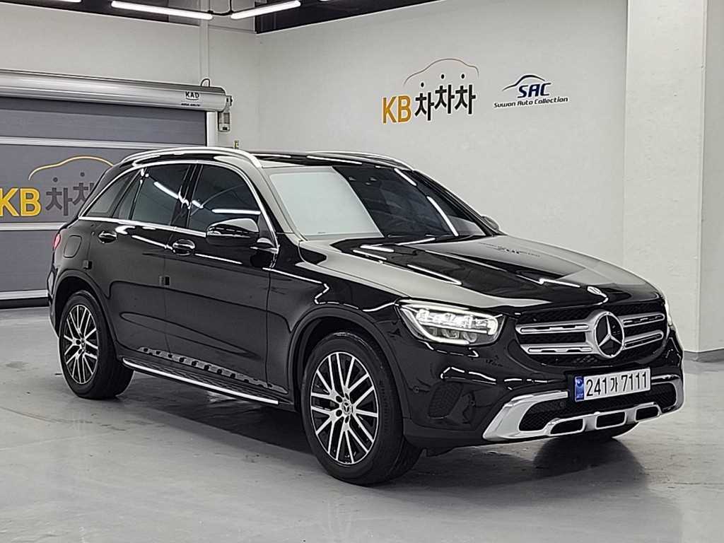 Mercedes Benz GLC Class - Vista 4