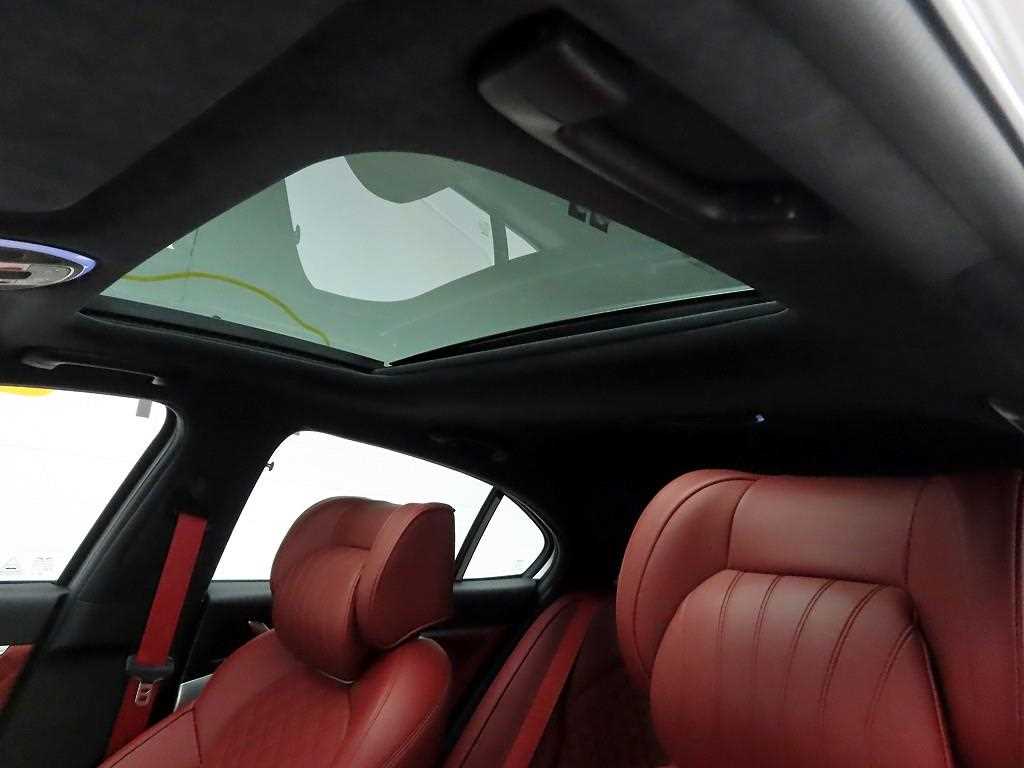 Genesis G70 2024 Gris - Importación desde Corea - HF Imports Iquique - Foto 16