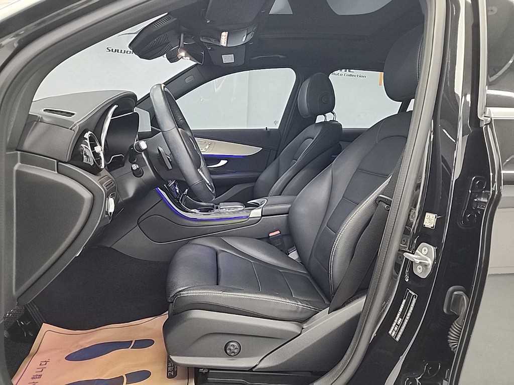 Mercedes Benz GLC Class - Vista 11