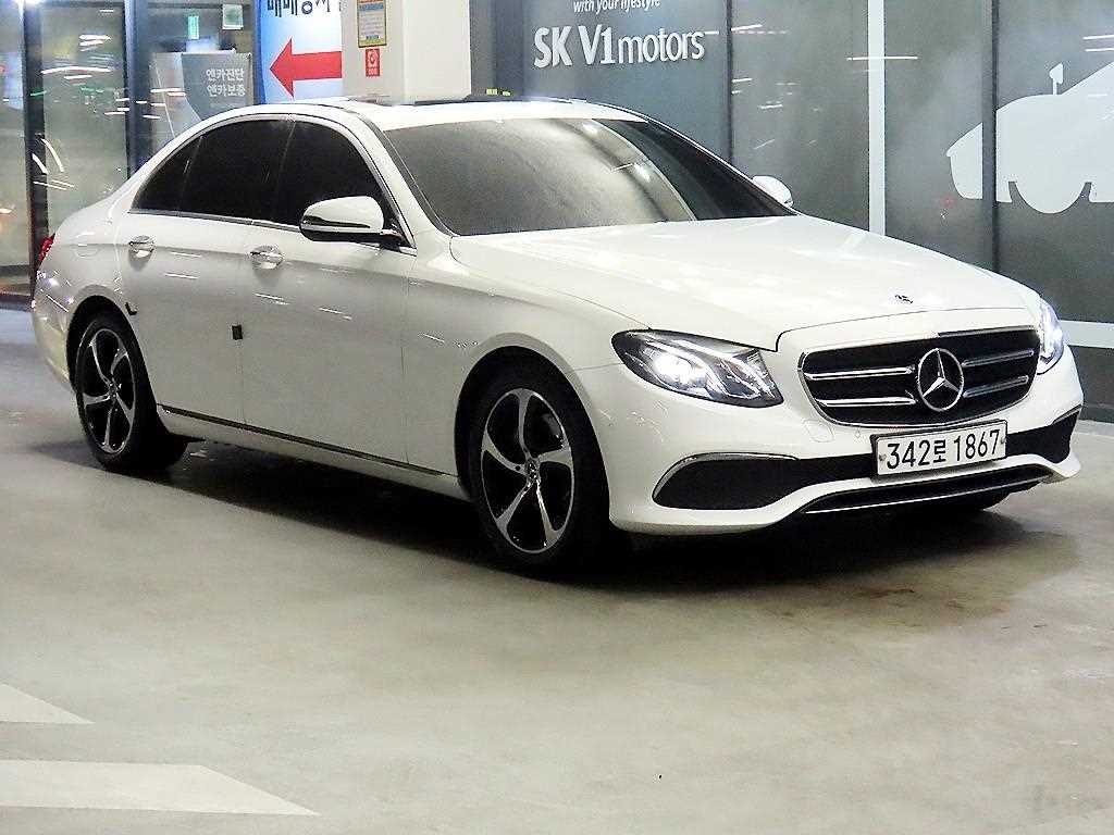 Mercedes Benz E class 2020 Blanco - Importación desde Corea - HF Imports Iquique - Foto 1