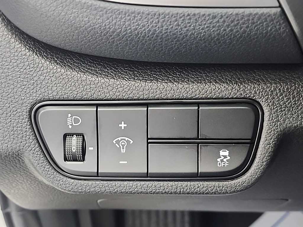 KIA Seltos 2023 Blanco - Importación desde Corea - HF Imports Iquique - Foto 17