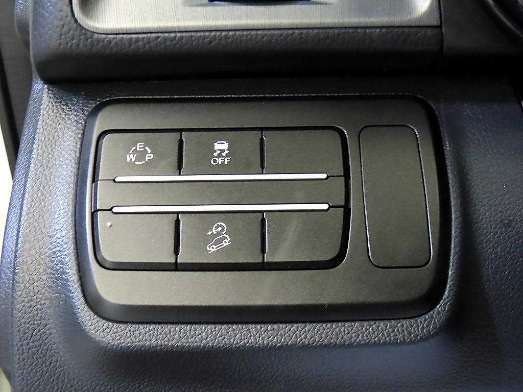 Ssangyong Tivoli 2019 Blanco - Importación desde Corea - HF Imports Iquique - Foto 14