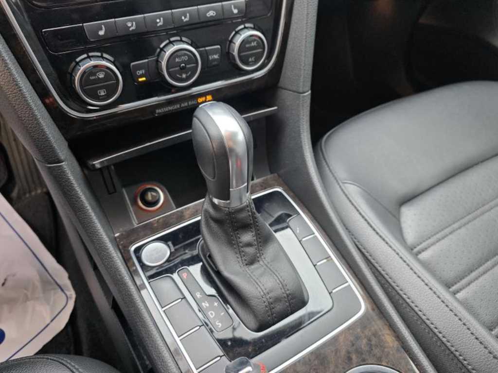 Volkswagen Passat 2015 Negro - Importación desde Corea - HF Imports Iquique - Foto 15