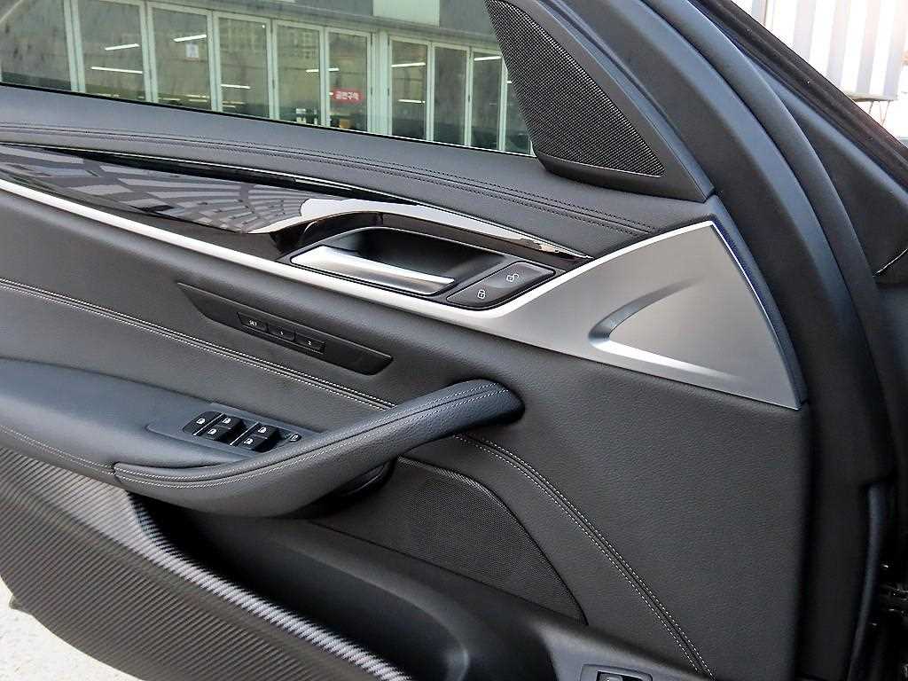 BMW 5 Series - Vista 12