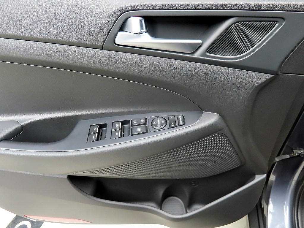 HYUNDAI Tucson - Vista 11