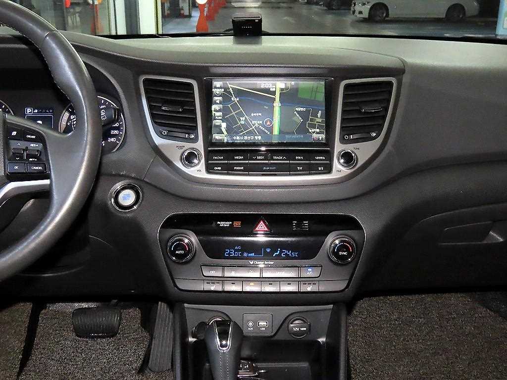 HYUNDAI Tucson - Vista 11