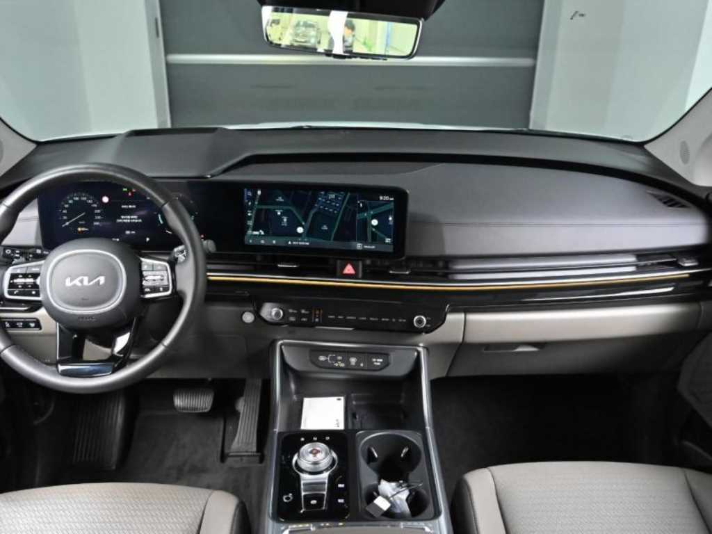 KIA Carnival - Vista 7