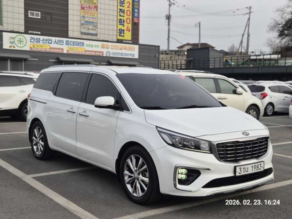 KIA Carnival 2019 Blanco - Importación desde Corea - HF Imports Iquique - Foto 1