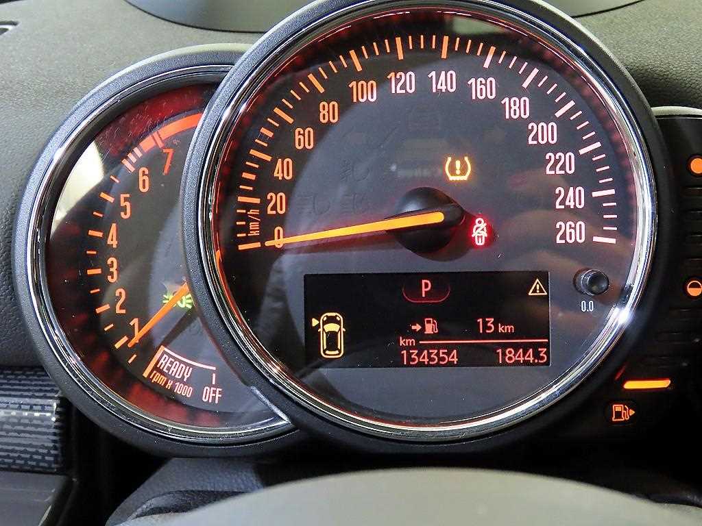 Mini Clubman - Vista 9