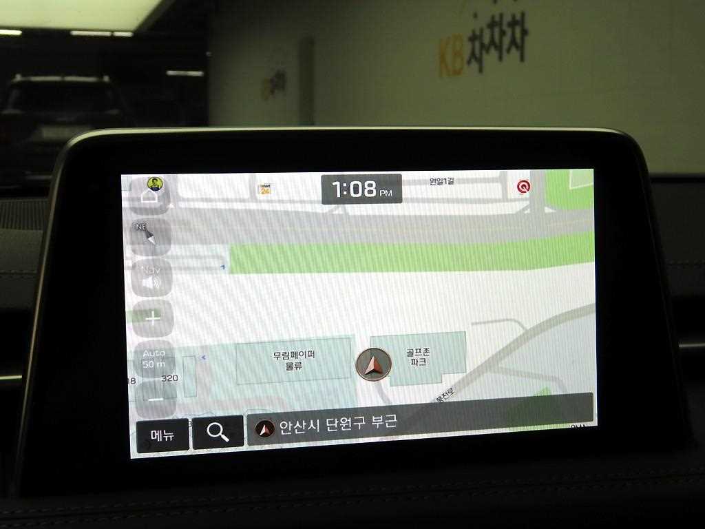 Genesis G70 - Vista 8