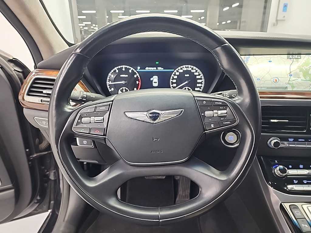 Genesis EQ900 - Vista 9