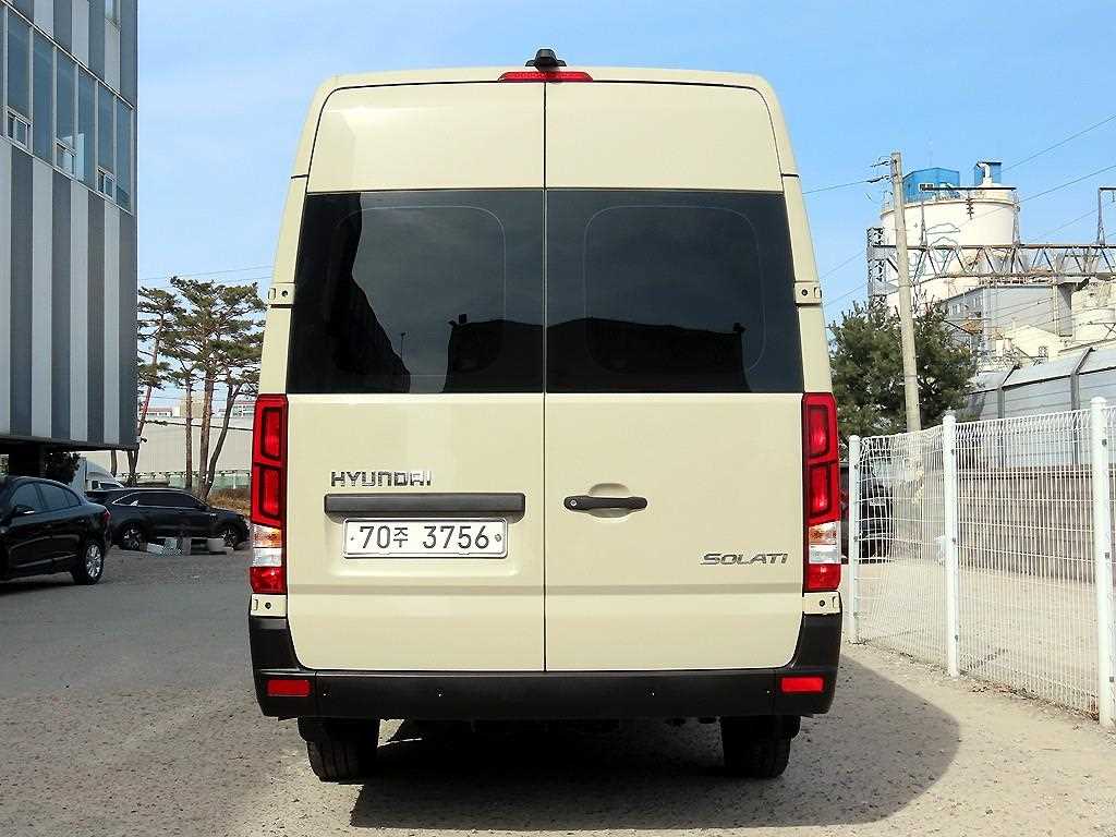 HYUNDAI Solati - Vista 4