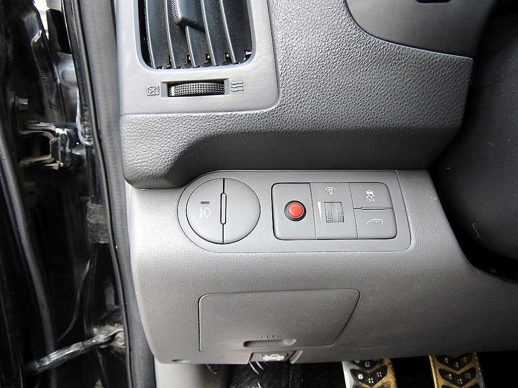 HYUNDAI Starex - Vista 12