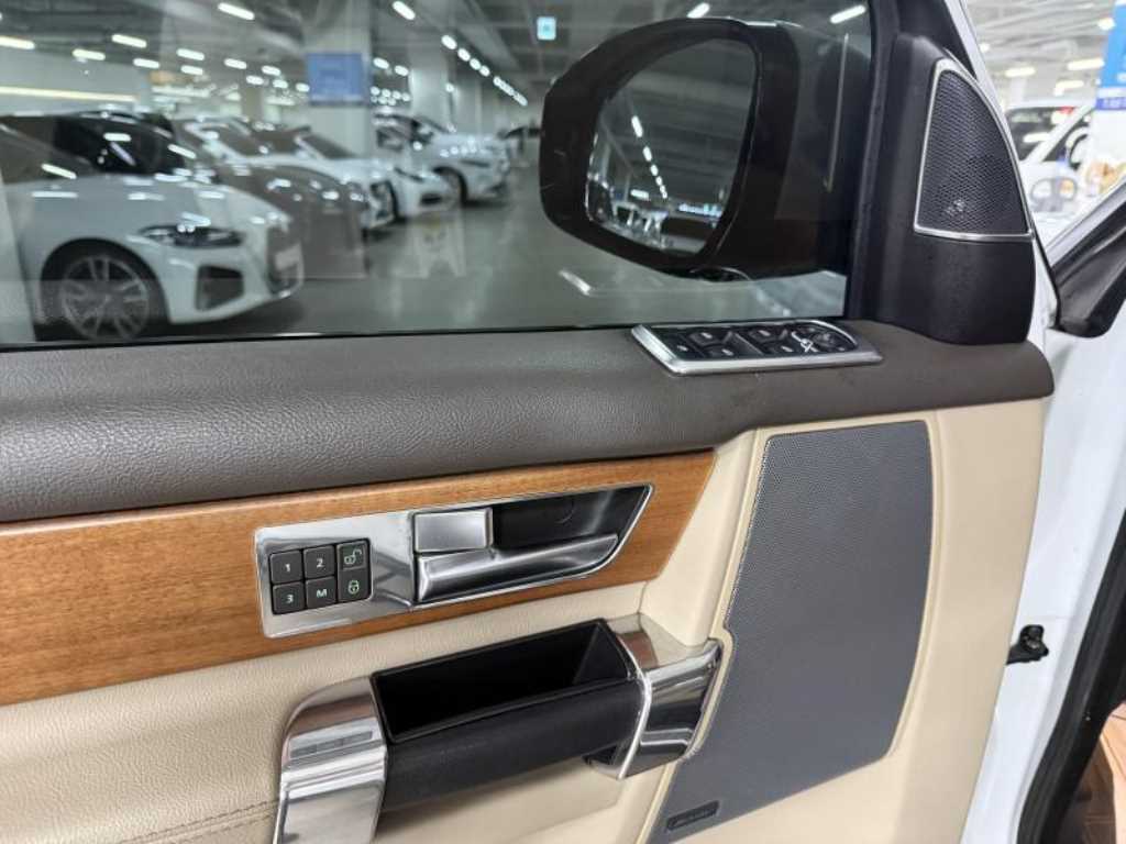 Land Rover Discovery 2015 Blanco - Importación desde Corea - HF Imports Iquique - Foto 16