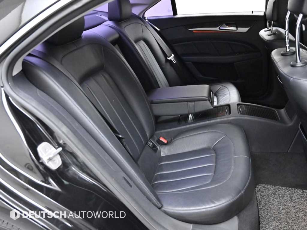 Mercedes Benz CLS Class - Vista 12