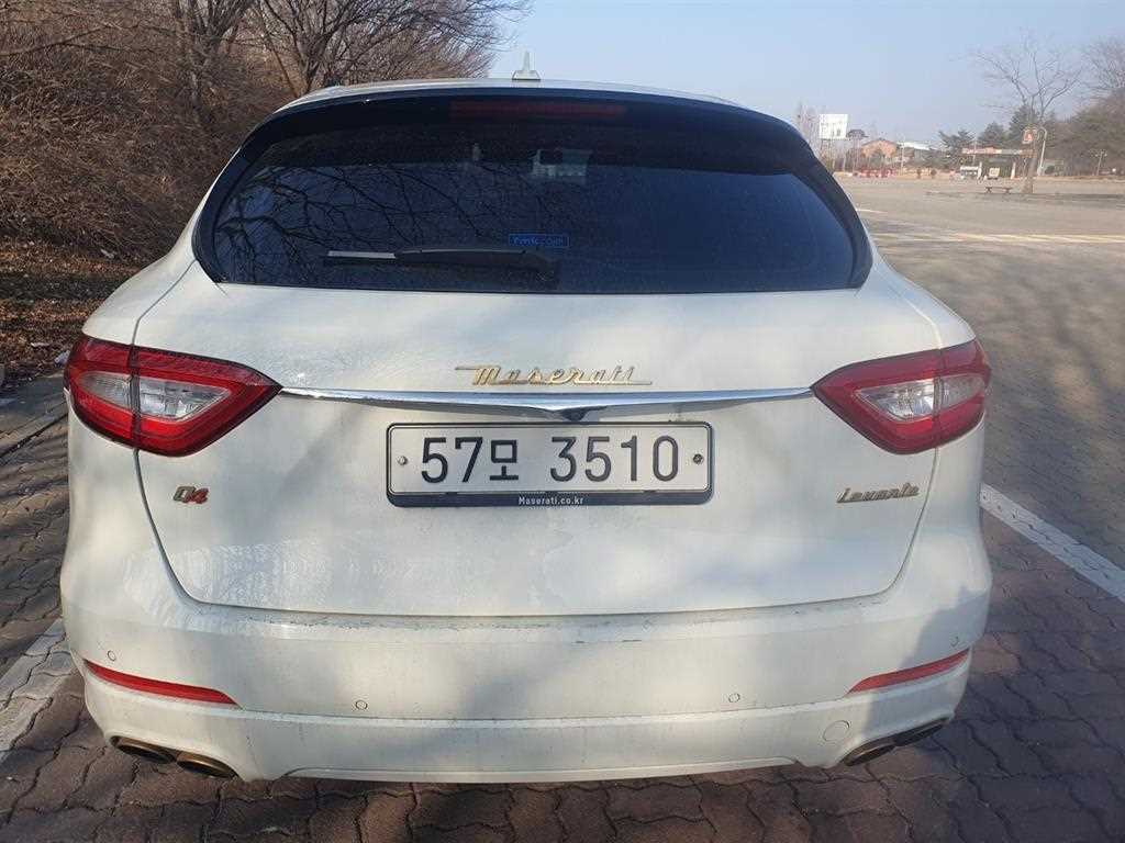 Maserati Levante - Vista 4