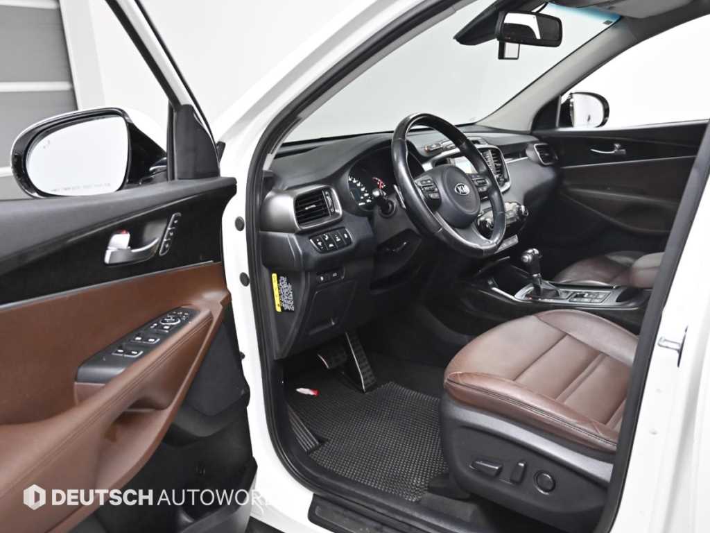 KIA Sorento - Vista 11