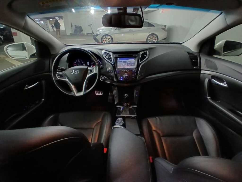 HYUNDAI i40 - Vista 6