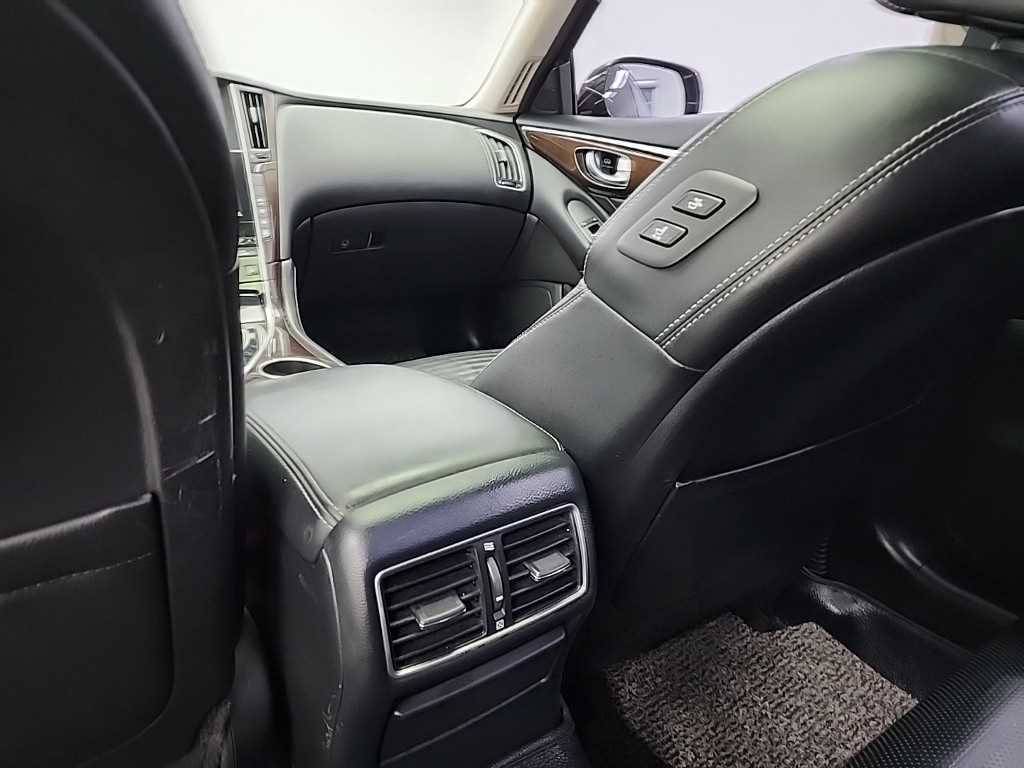 Infiniti Q 2015 Negro - Importación desde Corea - HF Imports Iquique - Foto 13