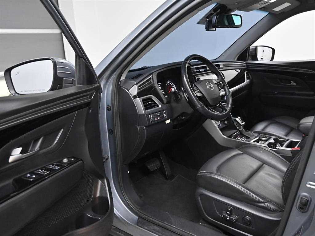 Ssangyong Korando - Vista 11