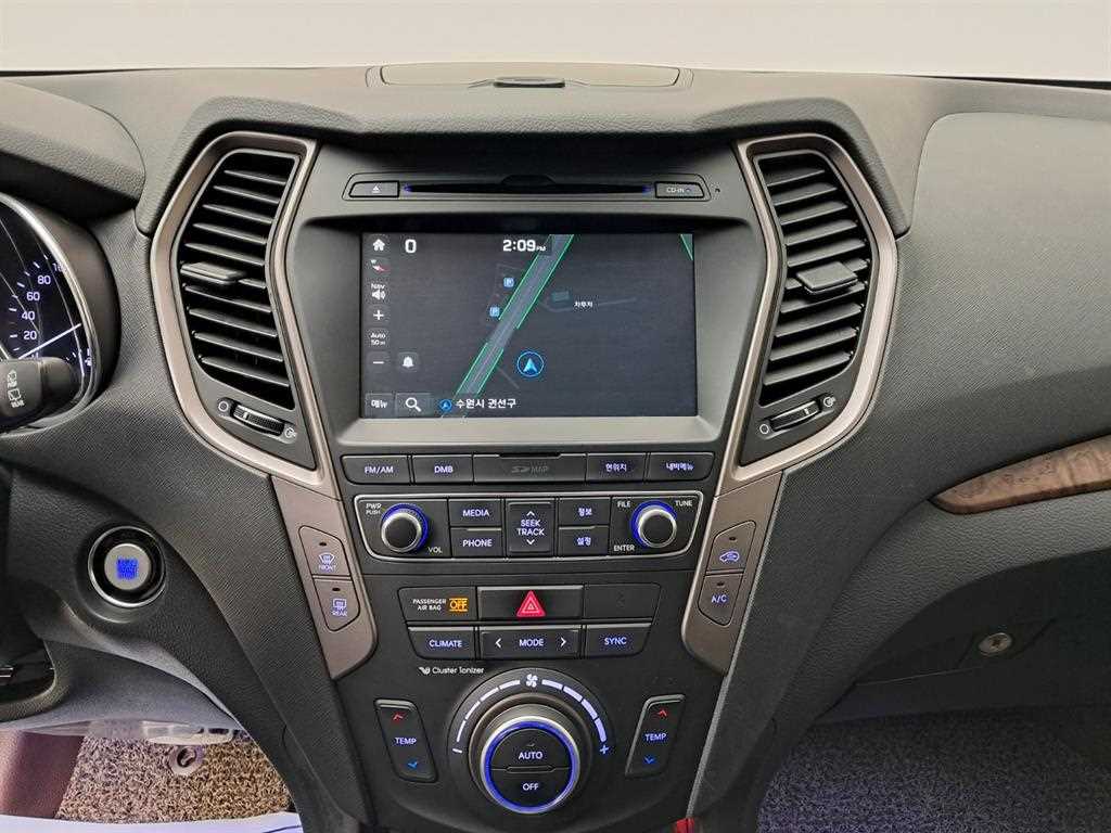 HYUNDAI Santa Fe - Vista 9