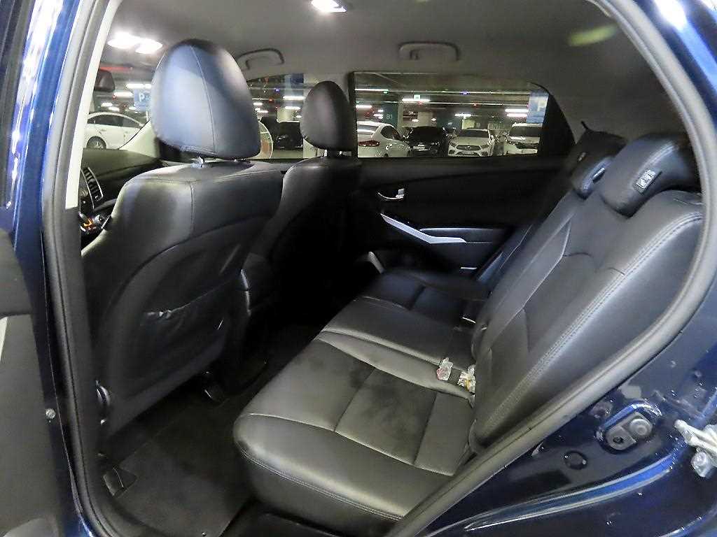 Ssangyong Korando - Vista 7