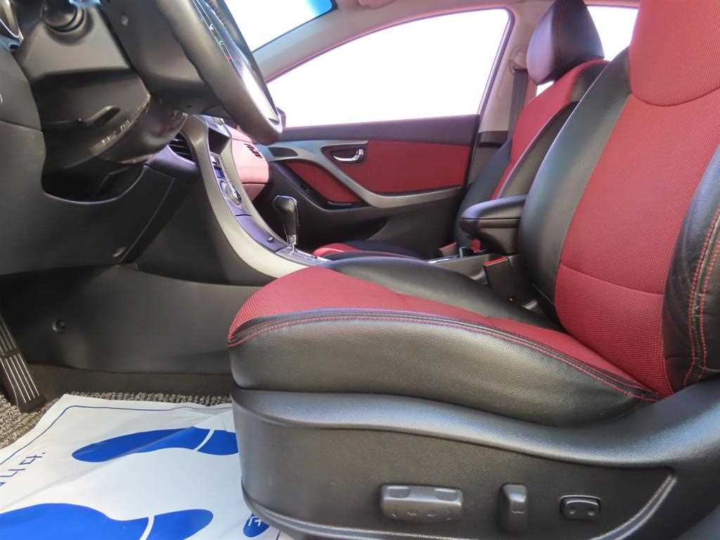 HYUNDAI Avante 2012 Plateado - Importación desde Corea - HF Imports Iquique - Foto 14