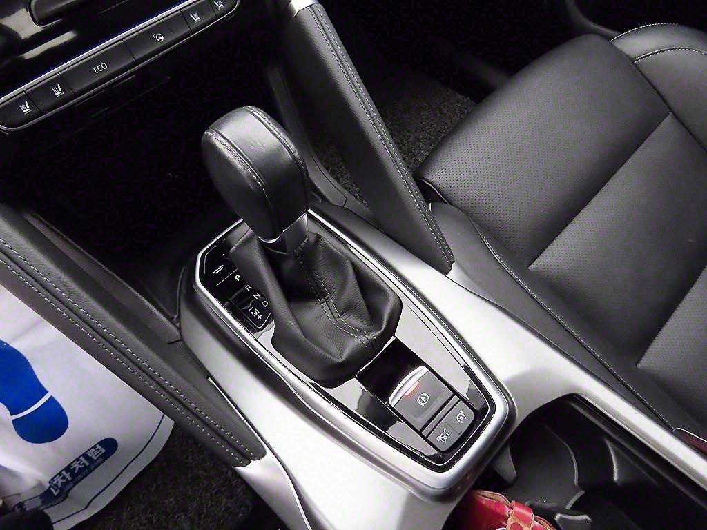 SAMSUNG QM6 - Vista 9