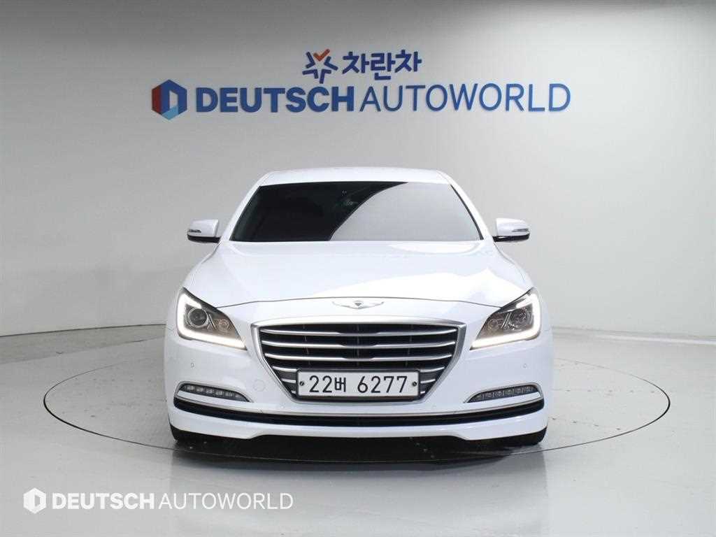 HYUNDAI Genesis - Vista 3