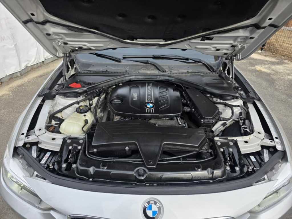 BMW 3 series 2015 Plateado - Importación desde Corea - HF Imports Iquique - Foto 19