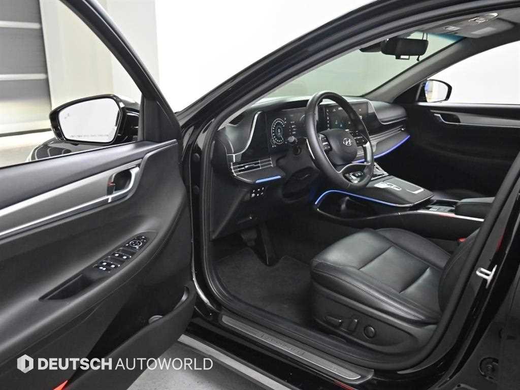 HYUNDAI Grandeur - Vista 11