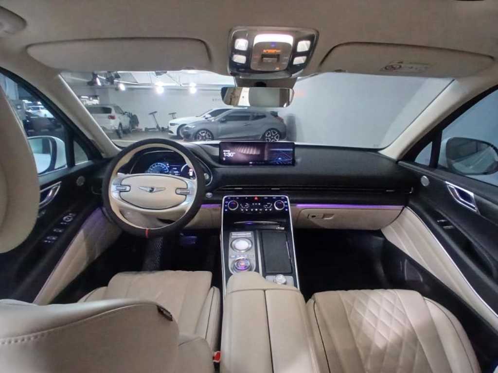 Genesis GV80 - Vista 6