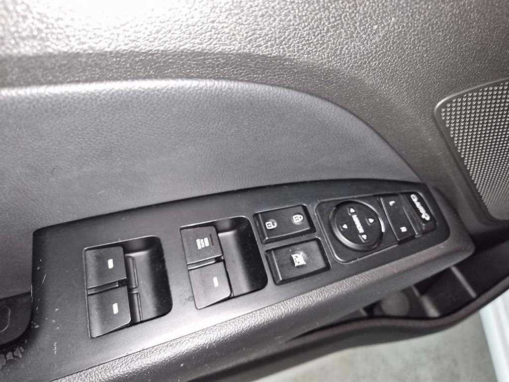 HYUNDAI Avante - Vista 12