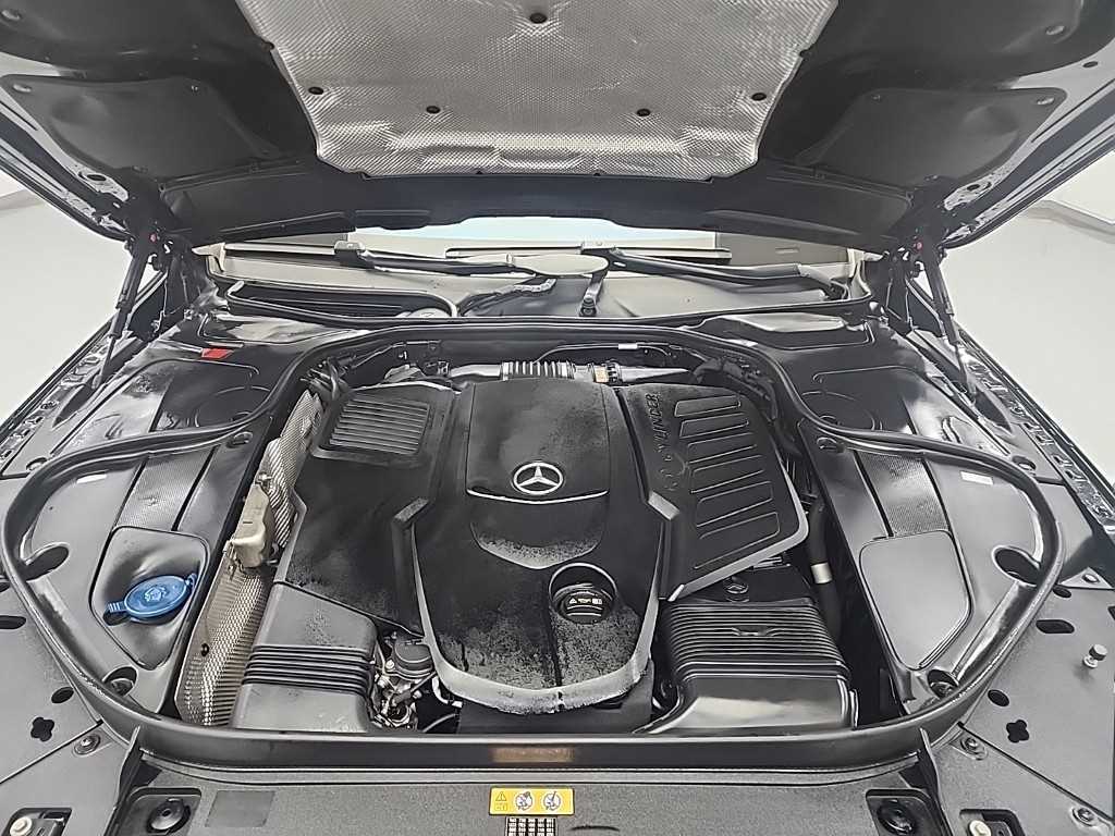 Mercedes Benz S Class - Vista 5