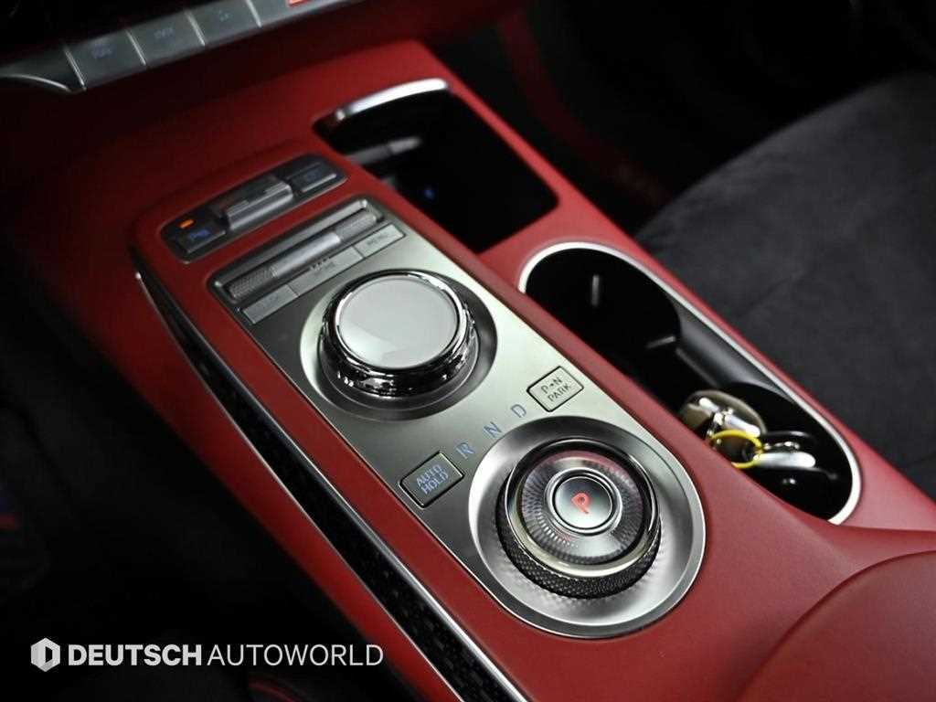 Genesis GV70 - Vista 9