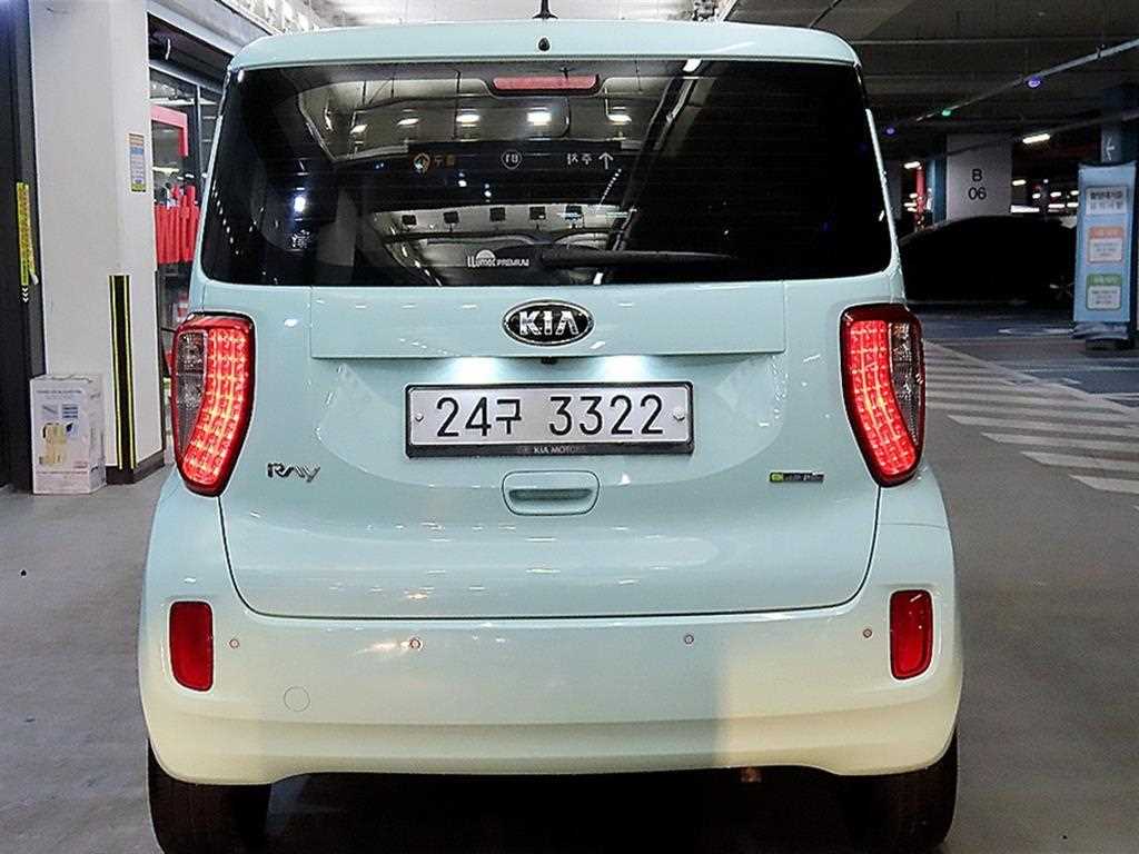 KIA Ray - Vista 5