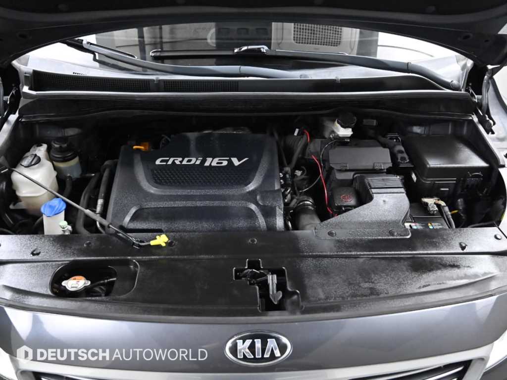 KIA Carnival - Vista 6