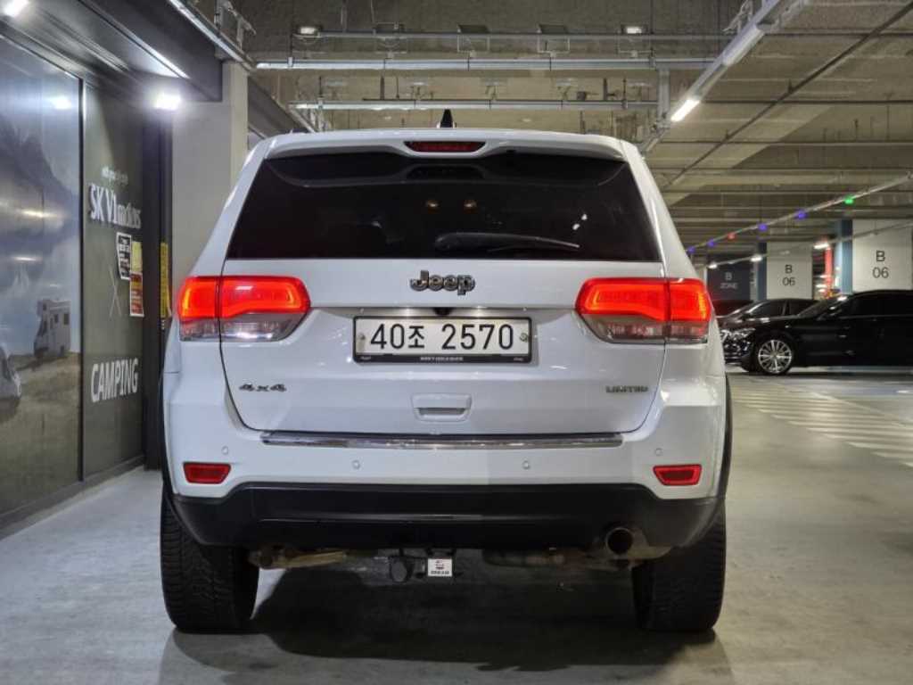 Jeep Cherokee - Vista 4