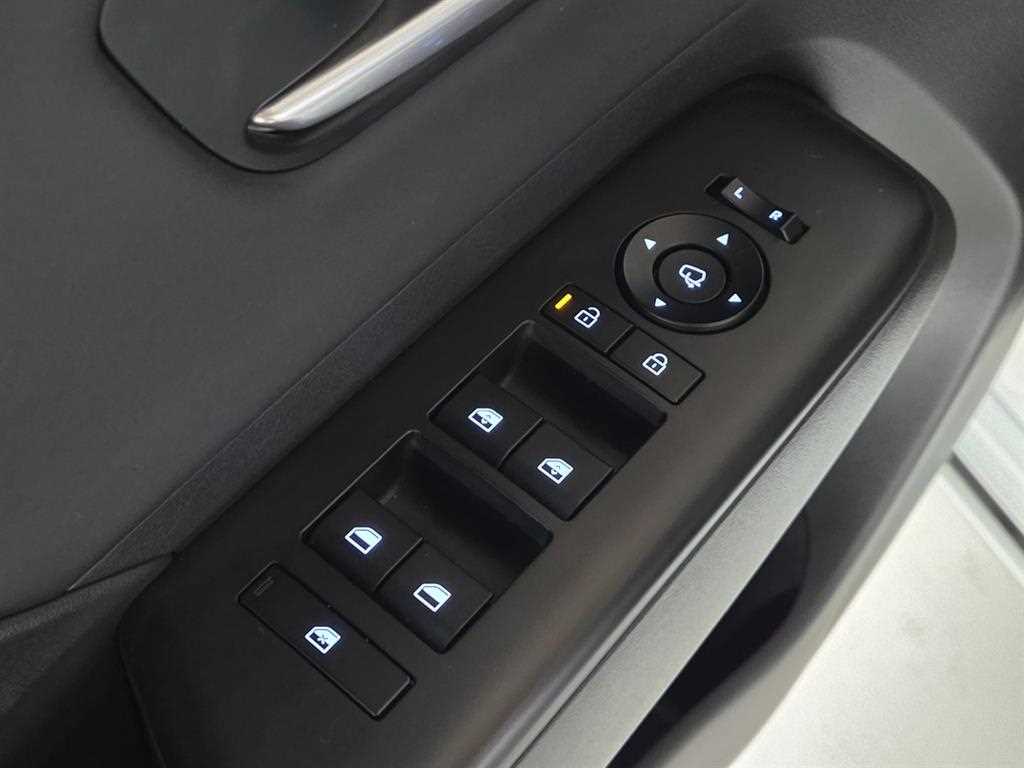 HYUNDAI Kona - Vista 12