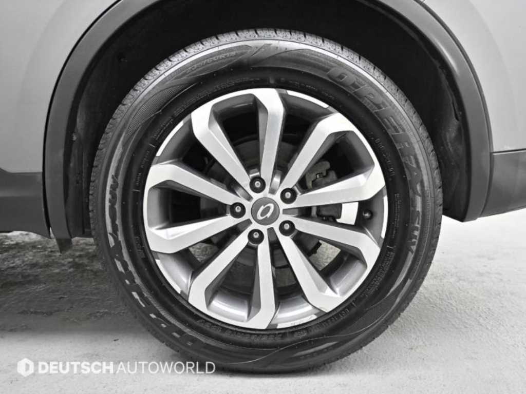 SAMSUNG QM6 - Vista 5