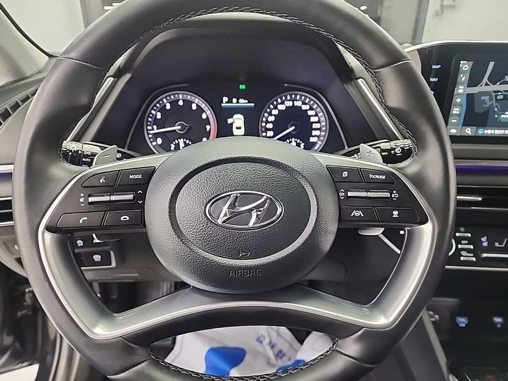 HYUNDAI Sonata - Vista 9